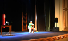 Фрагмент спектакля открытия "Наташина мечта" (театр "LAISVASIS TEATRAS")